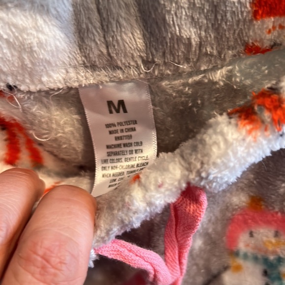 Bundle of 3 Winter Themed Pajama Pants- Size Medium - Picture 5 of 7